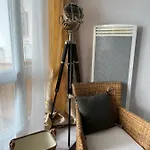 L'escale Ensoleillee, 2 Pieces Sur Le Port Proche Juno Apartment *
